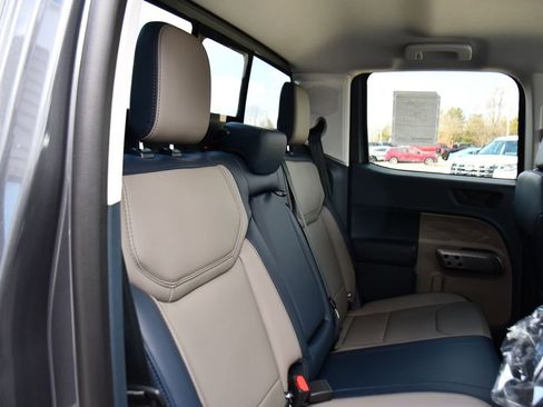 New 2026 Ford Maverick Lariat image 17