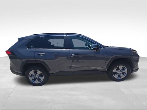 Used 2024 Toyota RAV4 XLE AWD/4WD image 4
