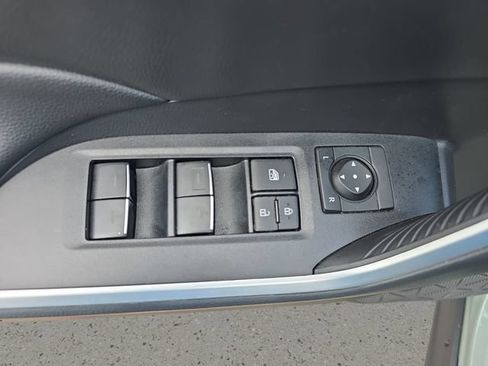 Used 2022 Toyota RAV4 XLE w/ Convenience Package FWD image 29