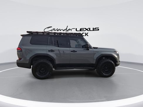 Used 2024 Lexus GX 550 image 9