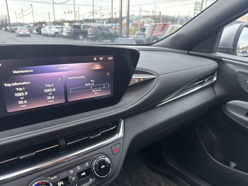 Used 2024 Buick Envista Preferred w/ Convenience I Package image 22