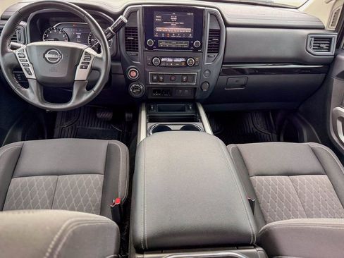 Used 2024 Nissan Titan SV w/ SV Convenience Package image 22