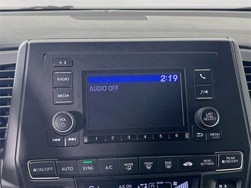 Used 2018 Honda Odyssey LX image 15