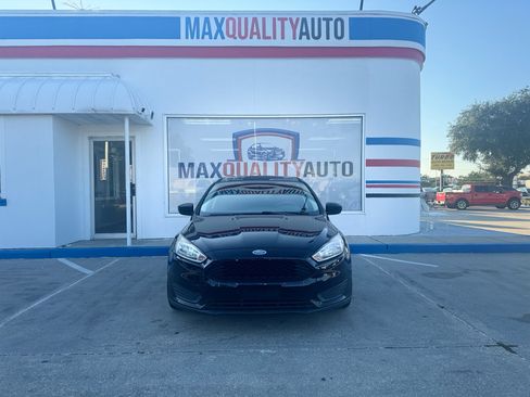 Used 2018 Ford Focus SE image 8