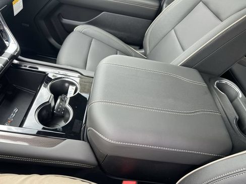 New 2026 GMC Yukon Elevation w/ Elevation Premium Package AWD/4WD image 23