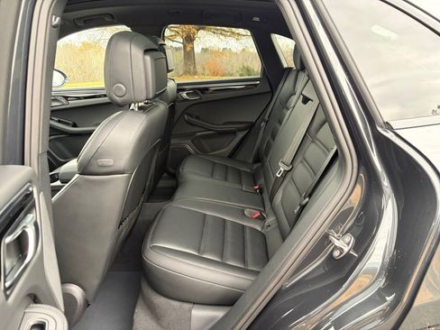 Certified 2026 Porsche Macan Turbo AWD/4WD image 20