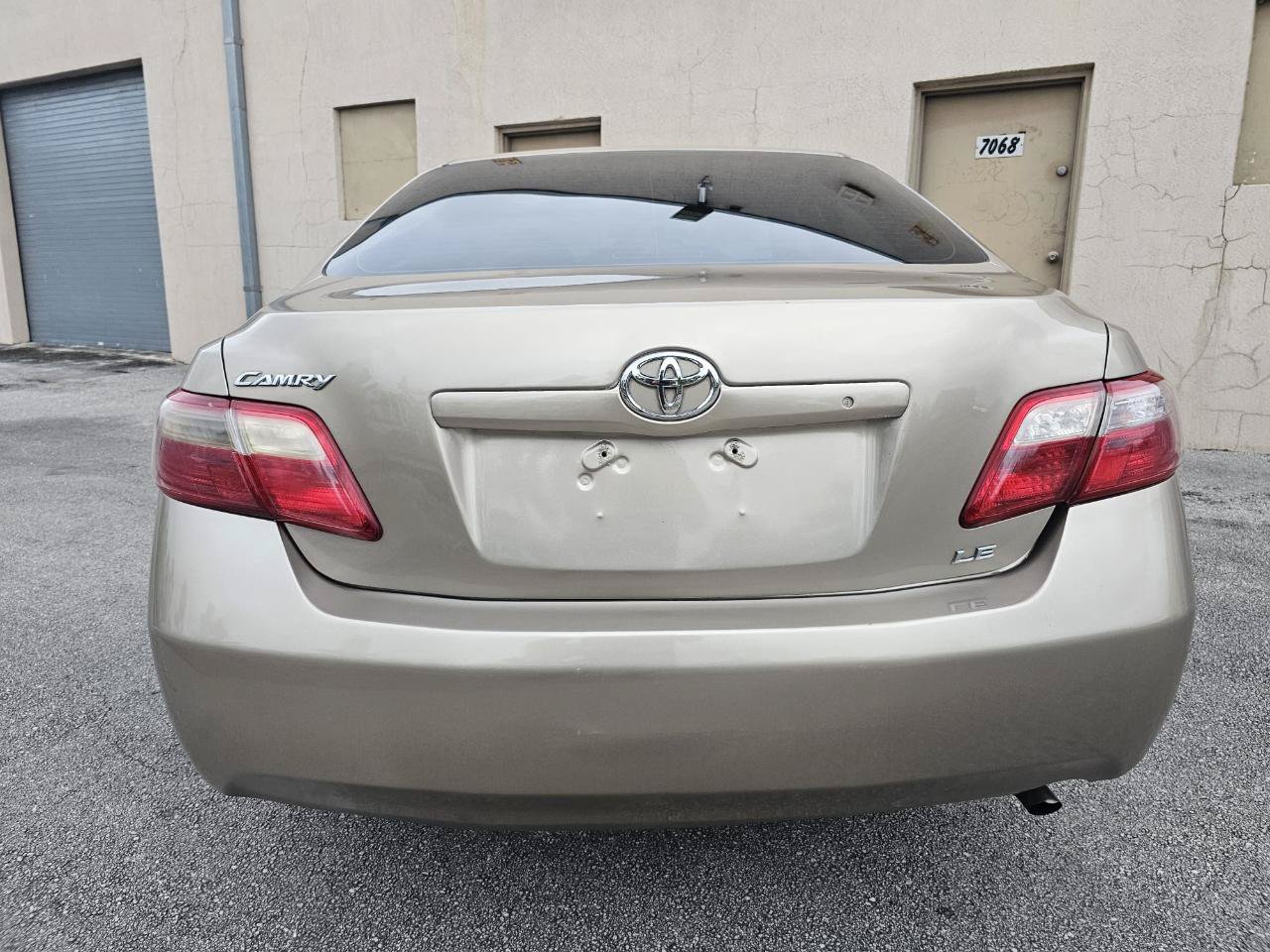 Used 2007 Toyota Camry LE FWD image 8