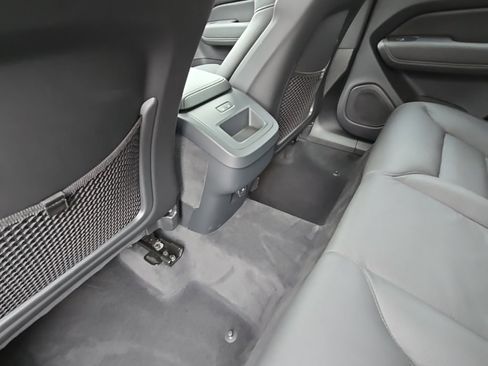 Certified 2025 Volvo XC60 B5 Plus image 10