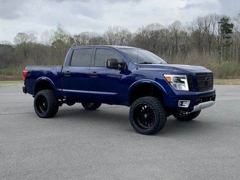 Used 2019 Nissan Titan PRO-4X w/ Pro-4x Utility Package image 1