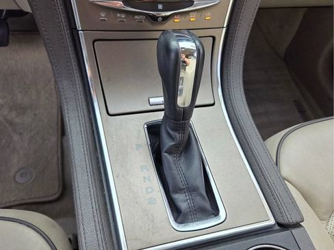 Used 2013 Lincoln MKX FWD image 28