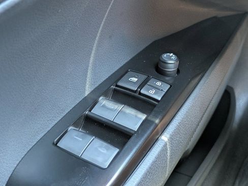 New 2025 Toyota Camry SE w/ Convenience Package FWD image 20