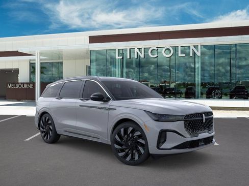 New 2026 Lincoln Nautilus Black Label w/ Jet Appearance Package AWD/4WD image 7