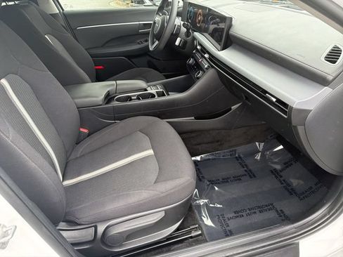 Certified 2025 Hyundai Sonata SEL FWD image 15