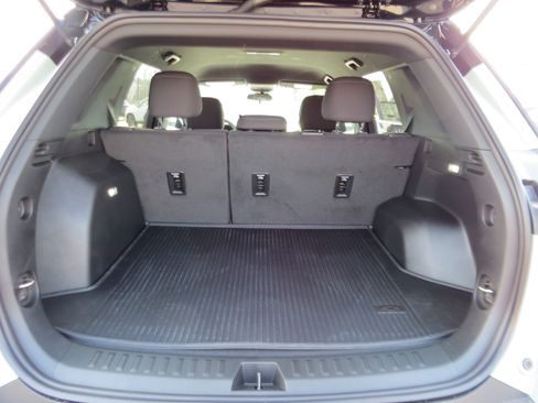 New 2026 Chevrolet Equinox LT w/ LPO, Floor Liner Package image 11
