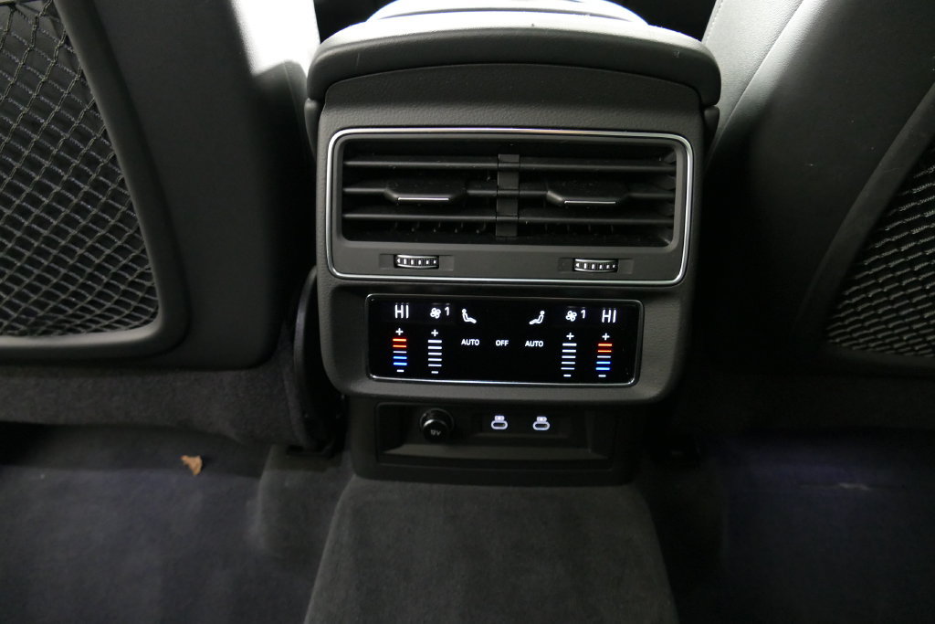 Used 2023 Audi Q8 Premium Plus AWD/4WD image 30