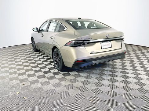 New 2026 Nissan Sentra SV w/ SV Convenience Package FWD image 7