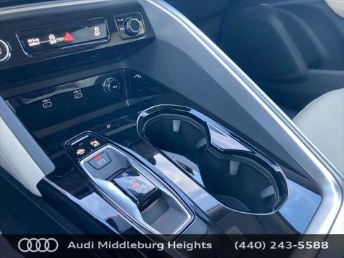 Used 2025 Audi Q5 Premium w/ Convenience Package AWD/4WD image 38