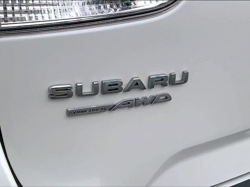 Used 2019 Subaru Forester Premium AWD/4WD image 10