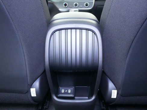 New 2026 Hyundai Kona SE image 17