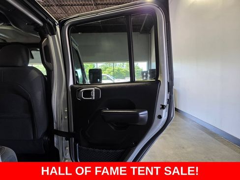 Used 2024 Jeep Wrangler Unlimited Sport AWD/4WD image 22