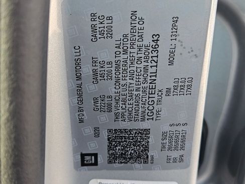 Used 2020 Chevrolet Colorado ZR2 image 34