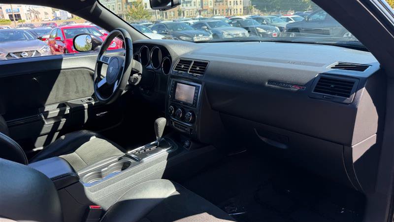Used 2010 Dodge Challenger SRT8 w/ SRT Option Group II RWD image 7