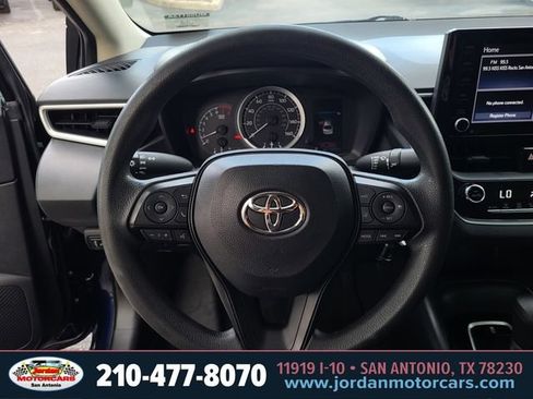 Used 2022 Toyota Corolla LE FWD image 24