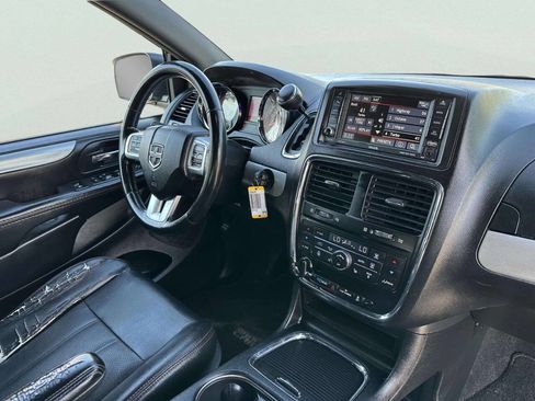 Used 2017 Dodge Grand Caravan GT FWD image 20