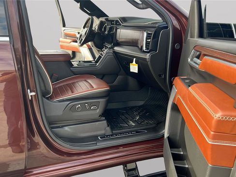 Used 2024 GMC Sierra 2500 Denali Ultimate image 21