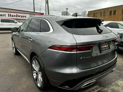 Used 2023 Jaguar F-PACE R-Dynamic S image 3