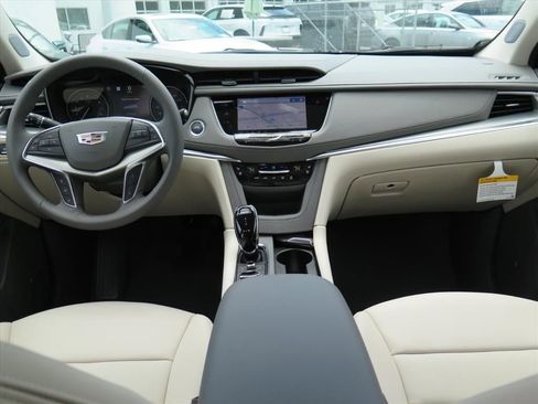 New 2026 Cadillac XT5 Premium Luxury w/ Driver Assist Package AWD/4WD image 23