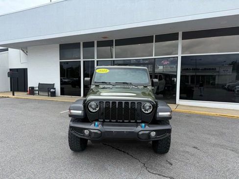 Used 2023 Jeep Wrangler Unlimited w/ Cold Weather Group AWD/4WD image 3