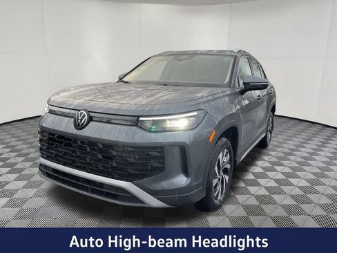 New 2026 Volkswagen Tiguan S AWD/4WD image 3