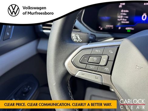 Certified 2023 Volkswagen Taos SE FWD image 22