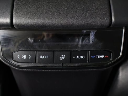 Used 2020 Toyota Highlander Limited image 60