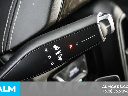 Used 2025 GMC Yukon Elevation AWD/4WD image 31