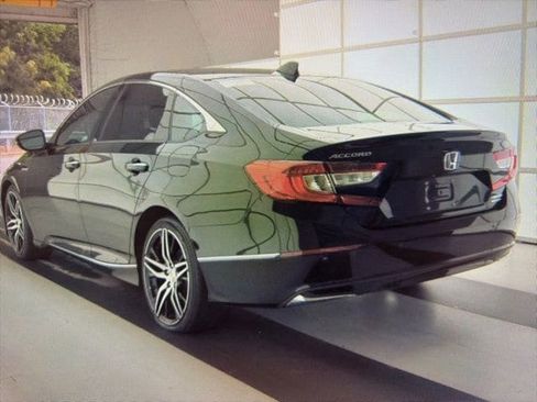 Used 2022 Honda Accord Touring image 4