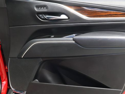 Used 2023 Cadillac Escalade Premium Luxury w/ LPO, Illumination Package image 23