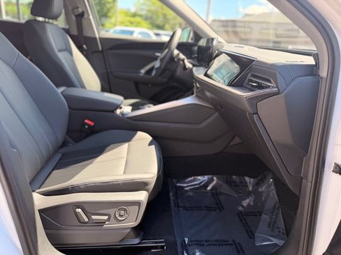 Used 2025 Audi Q5 Premium w/ Convenience Package AWD/4WD image 18