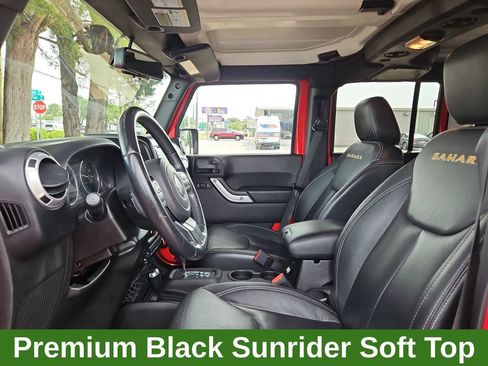 Used 2015 Jeep Wrangler Unlimited Sahara w/ Dual Top Group AWD/4WD image 19