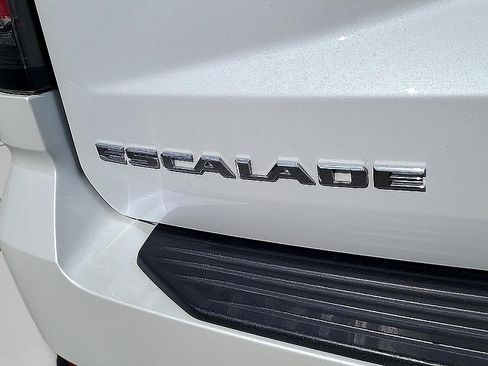 Used 2025 Cadillac Escalade Sport Platinum AWD/4WD image 39