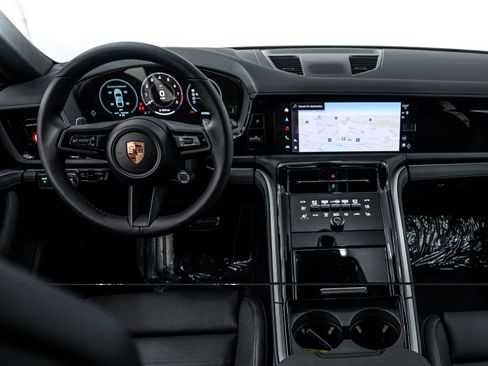 Certified 2026 Porsche Panamera 4 AWD/4WD image 23