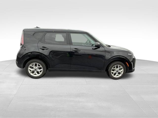 Certified 2024 Kia Soul LX w/ Option Group 015 FWD image 9