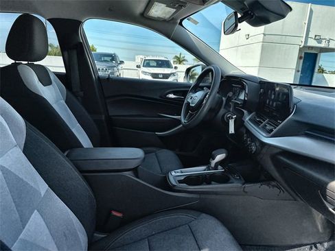 Certified 2024 Chevrolet Trax LS w/ Driver Confidence Package image 31