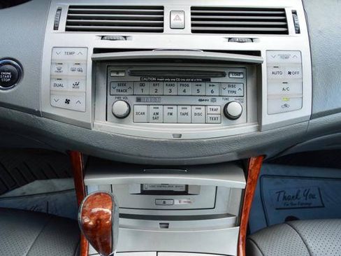 Used 2007 Toyota Avalon Limited FWD image 21