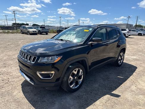 Used 2018 Jeep Compass Limited w/ Navigation Group AWD/4WD image 1