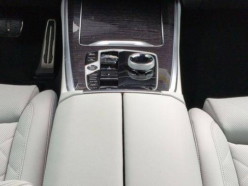 New 2026 BMW X5 xDrive40i w/ Executive Package AWD/4WD image 19