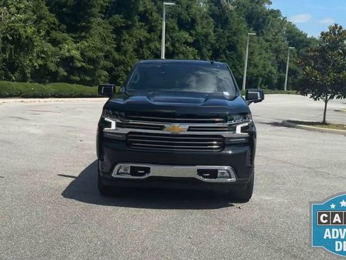 Used 2022 Chevrolet Silverado 1500 High Country w/ Technology Package image 3