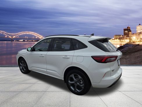 Used 2024 Ford Escape ST-Line Select image 3