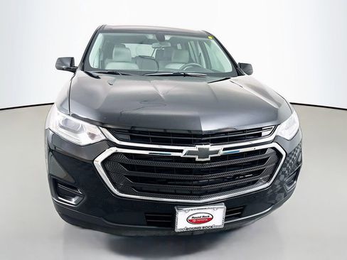 Used 2018 Chevrolet Traverse LS image 2